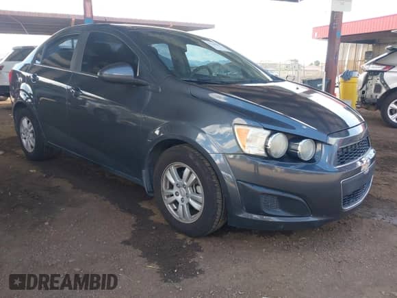 2013 Chevrolet Sonic LT с VIN 1G1JC5SB2D4163277, выставлен на аукционе IAAI как лот 43220978 с пробегом 79 874 миль миль и . История ставок и продаж доступна на DreamBid. Изображение 1.