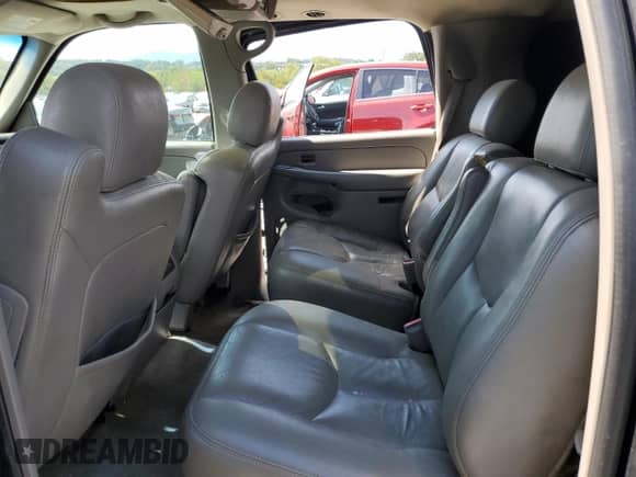 2005 Chevrolet Suburban LS with VIN 3GNFK16Z75G102552, listed as a Copart auction lot 80079735 with 167,797 mi miles and Salvage title. Bid and sale history available at DreamBid. Image 11.