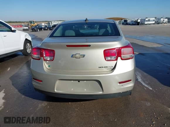 2016 Chevrolet Malibu LS с VIN 1G11A5SA2GF129880, выставлен на аукционе IAAI как лот 43421261 с пробегом 174 806 миль миль и . История ставок и продаж доступна на DreamBid. Изображение 16.