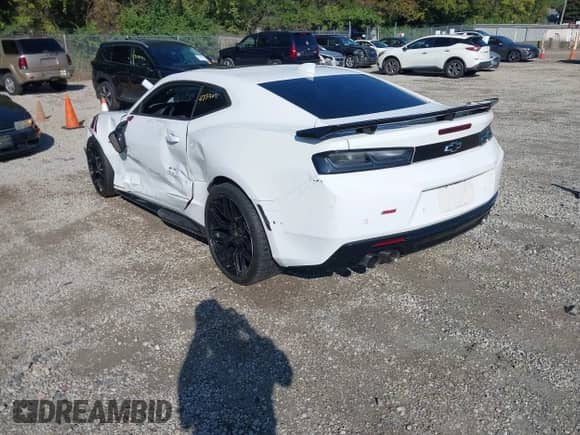 2018 Chevrolet Camaro 2SS с VIN 1G1FH1R73J0189018, выставлен на аукционе IAAI как лот 43313071 с пробегом 79 918 миль миль и . История ставок и продаж доступна на DreamBid. Изображение 3.