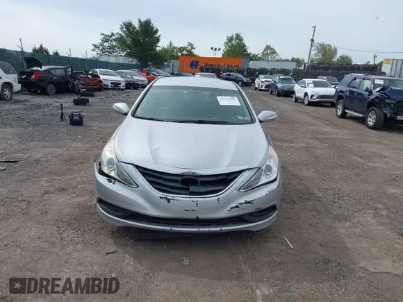 2014 Hyundai Sonata GLS z VIN 5NPEB4AC9EH836741, wystawiony jako IAAI lot #43344889 z przebiegiem 102 655 mil mil oraz . Historia ofert i sprzedaży dostępna na DreamBid. Obrazek 12.