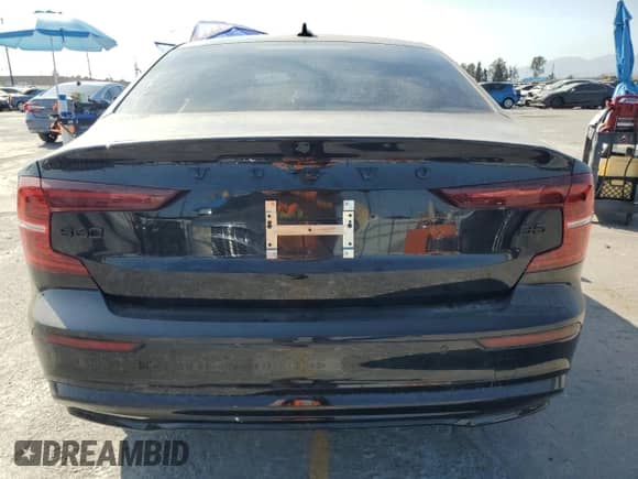 2024 Volvo S60 Plus Black Edition с VIN 7JRL12FH4RG306787, выставлен на аукционе Copart как лот 61536935 с пробегом 24 108 миль миль и Списание • Salvage title. История ставок и продаж доступна на DreamBid. Изображение 6.