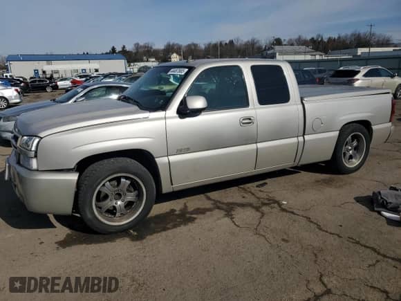 2006 Chevrolet Silverado SS с VIN 2GCEC19N561178209, выставлен на аукционе Copart как лот 44487665 с пробегом 155 319 миль миль и Списание • Salvage title. История ставок и продаж доступна на DreamBid. Изображение 1.