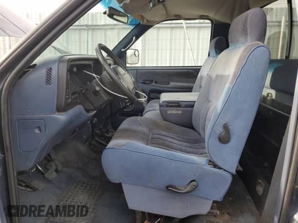 1995 Dodge 2500 с VIN 1B7KF26CXSS250602, выставлен на аукционе Copart как лот 87487014 с пробегом 272 183 миль миль и Списание • Salvage title. История ставок и продаж доступна на DreamBid. Изображение 7.