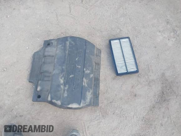 2015 Honda Pilot LX z VIN 5FNYF4H26FB068635, wystawiony jako IAAI lot #43550544 z przebiegiem 168 396 mil mil oraz . Historia ofert i sprzedaży dostępna na DreamBid. Obrazek 12.