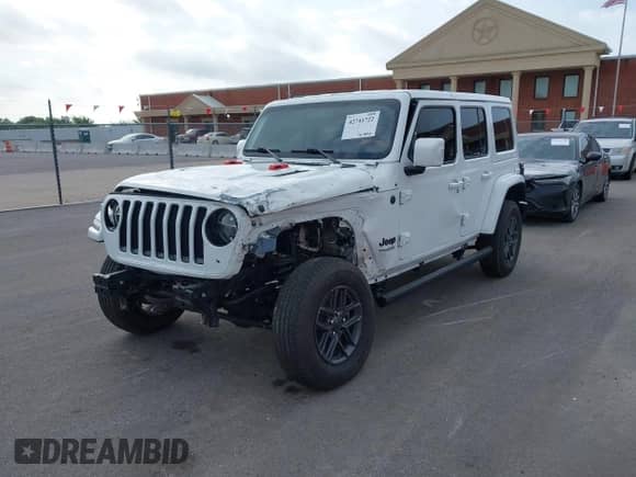 2022 Jeep Wrangler Unlimited Sahara с VIN 1C4HJXEN9NW190351, выставлен на аукционе IAAI как лот 42741722 с пробегом 40 794 миль миль и . История ставок и продаж доступна на DreamBid. Изображение 2.