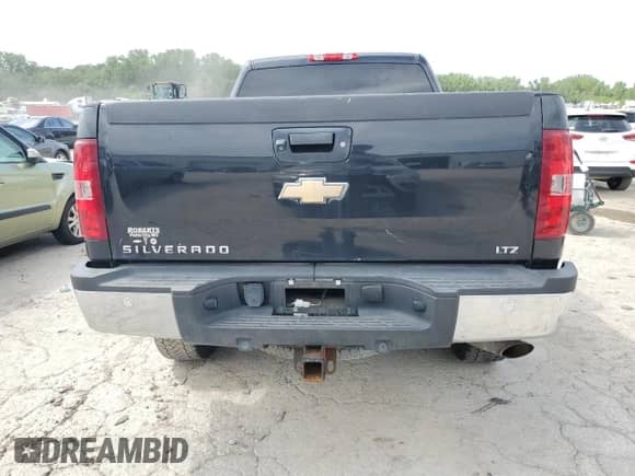 2009 Chevrolet Silverado 2500HD LTZ with VIN 1GCHK63K19F188910, listed as a Copart auction lot 66714275 with 145,723 mi miles and Salvage title. Bid and sale history available at DreamBid. Image 6.