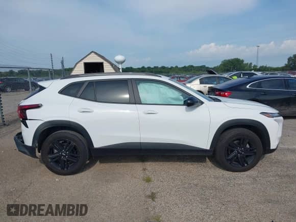 2024 Chevrolet Trax ACTIV с VIN KL77LKE20RC059568, выставлен на аукционе IAAI как лот 42903824 с пробегом 28 284 миль миль и . История ставок и продаж доступна на DreamBid. Изображение 13.