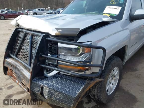 2016 Chevrolet Silverado 1500 LT with VIN 1GCUKREC9GF229979, listed as a IAAI auction lot 41859015 with 110,821 mi miles and . Bid and sale history available at DreamBid. Image 18.