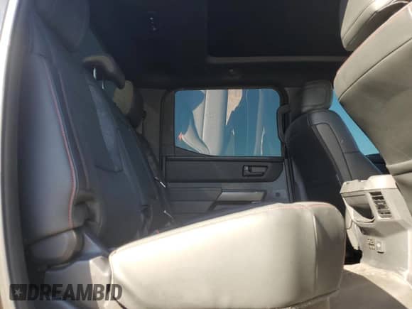 2024 Toyota Tundra TRD Pro Hybrid с VIN 5TFPC5DB5RX045468, выставлен на аукционе Copart как лот 90916165 с пробегом 32 785 миль миль и Списание • Salvage title. История ставок и продаж доступна на DreamBid. Изображение 10.