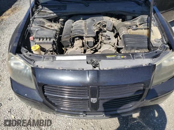 2005 Dodge Magnum SE with VIN 2D4FV48V15H617660, listed as a Copart auction lot 70591935 with 161,212 mi miles and Clean title. Bid and sale history available at DreamBid. Image 11.