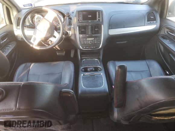 2019 Dodge Grand Caravan GT with VIN 2C4RDGEG7KR591141, listed as a Copart auction lot 87183115 with 104,814 mi miles and Salvage title. Bid and sale history available at DreamBid. Image 8.