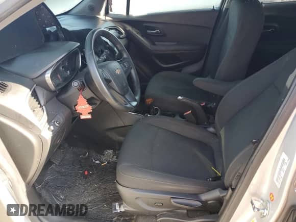 2021 Chevrolet Trax LS с VIN KL7CJKSBXMB313472, выставлен на аукционе Copart как лот 67071955 с пробегом Не указан миль и Списание • Salvage title. История ставок и продаж доступна на DreamBid. Изображение 7.