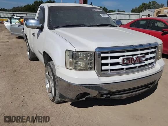 2007 GMC Sierra 1500 SLE1 with VIN 1GTEC14CX7Z641377, listed as a Copart auction lot 81898515 with Not provided miles and Salvage title. Bid and sale history available at DreamBid. Image 13.