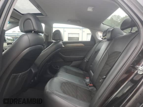 2017 Hyundai Sonata Sport с VIN 5NPE34AF8HH453594, выставлен на аукционе Copart как лот 80096365 с пробегом 111 493 миль миль и Списание • Salvage title. История ставок и продаж доступна на DreamBid. Изображение 10.