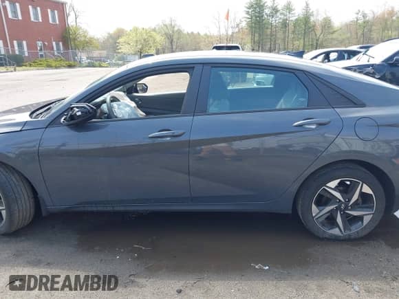 2023 Hyundai Elantra SEL с VIN KMHLS4AG0PU616452, выставлен на аукционе IAAI как лот 42178014 с пробегом 51 698 миль миль и . История ставок и продаж доступна на DreamBid. Изображение 15.