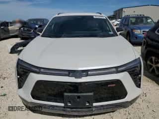 2024 Chevrolet Blazer EV eAWD RS z VIN 3GNKDCRJ3RS255118, wystawiony jako Copart lot #49162575 z przebiegiem 3 132 mil mil oraz Szkoda całkowita • Salvage title. Historia ofert i sprzedaży dostępna na DreamBid. Obrazek 5.