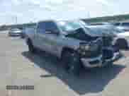2022 Ram 1500 Big Horn z VIN 1C6RRFFG7NN401311, wystawiony jako IAAI lot #42803692 z przebiegiem 72 150 mil mil oraz . Historia ofert i sprzedaży dostępna na DreamBid. Obrazek 1.
