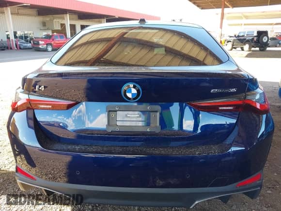 2023 BMW i4 eDrive35 with VIN WBY43AW09PFP53618, listed as a IAAI auction lot 43119545 with 20,281 mi miles and . Bid and sale history available at DreamBid. Image 17.