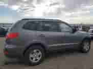 2009 Hyundai Santa Fe GLS с VIN 5NMSG13D39H272080, выставлен на аукционе Copart как лот 81777055 с пробегом 132 397 миль миль и Списание • Salvage title. История ставок и продаж доступна на DreamBid. Изображение 3.
