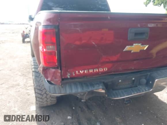 2014 Chevrolet Silverado 1500 LT z VIN 3GCUKREC6EG172457, wystawiony jako IAAI lot #42841010 z przebiegiem 180 569 mil mil oraz . Historia ofert i sprzedaży dostępna na DreamBid. Obrazek 6.
