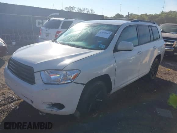 2008 Toyota Highlander z VIN JTEDS41A182045065, wystawiony jako IAAI lot #43481665 z przebiegiem 233 108 mil mil oraz . Historia ofert i sprzedaży dostępna na DreamBid. Obrazek 2.