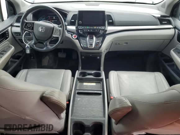 2018 Honda Odyssey Elite with VIN 5FNRL6H95JB097655, listed as a Copart auction lot 63840185 with 158,697 mi miles and Salvage title. Bid and sale history available at DreamBid. Image 8.