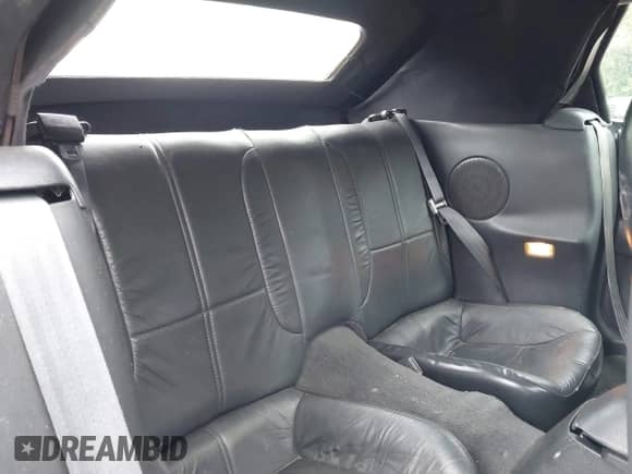 1996 Chevrolet Camaro z VIN 2G1FP32K3T2162609, wystawiony jako IAAI lot #42865985 z przebiegiem 103 521 mil mil oraz . Historia ofert i sprzedaży dostępna na DreamBid. Obrazek 8.