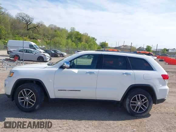 2018 Jeep Grand Cherokee Limited with VIN 1C4RJFBG8JC509223, listed as a IAAI auction lot 42155184 with 68,382 mi miles and . Bid and sale history available at DreamBid. Image 14.