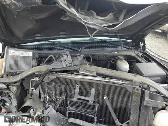 2006 Chevrolet Tahoe Z71 z VIN 1GNEC13T56R119215, wystawiony jako Copart lot #49108205 z przebiegiem 216 275 mil mil oraz Szkoda całkowita • Salvage title. Historia ofert i sprzedaży dostępna na DreamBid. Obrazek 12.
