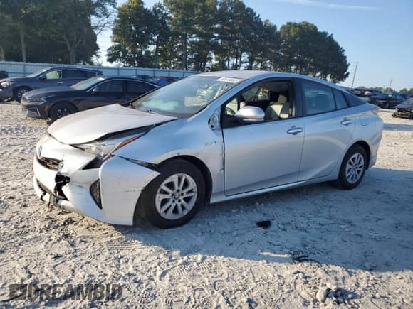 2016 Toyota Prius Two z VIN JTDKBRFU3G3504519, wystawiony jako Copart lot #80619085 z przebiegiem 245 372 mil mil oraz Szkoda całkowita • Salvage title. Historia ofert i sprzedaży dostępna na DreamBid. Obrazek 1.