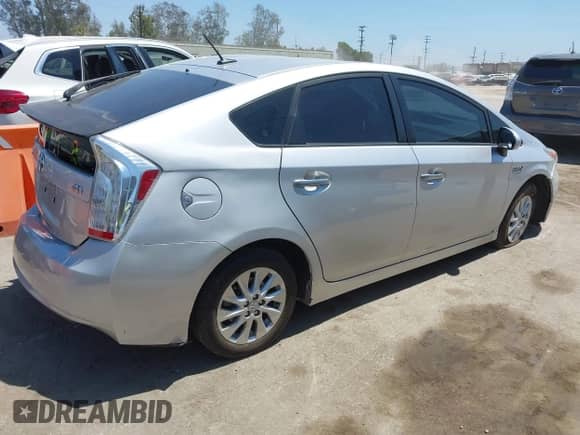 2014 Toyota Prius z VIN JTDKN3DP1E3052567, wystawiony jako IAAI lot #42872309 z przebiegiem 209 125 mil mil oraz . Historia ofert i sprzedaży dostępna na DreamBid. Obrazek 4.