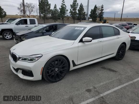 2018 BMW 7 Series 750i с VIN WBA7F0C53JGM24069, выставлен на аукционе Copart как лот 53515035 с пробегом 79 803 миль миль и Списание • Salvage title. История ставок и продаж доступна на DreamBid. Изображение 1.