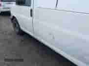 2005 Chevrolet Express Passenger with VIN 1GNFG15X051113201, listed as a IAAI auction lot 42032573 with 117,214 mi miles and . Bid and sale history available at DreamBid. Image 14.