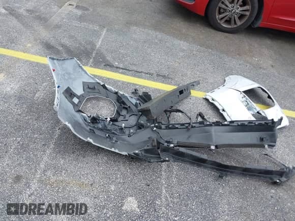 2023 Mitsubishi Outlander SE z VIN JA4J3UA88PZ060230, wystawiony jako IAAI lot #42748367 z przebiegiem 36 704 mil mil oraz . Historia ofert i sprzedaży dostępna na DreamBid. Obrazek 12.