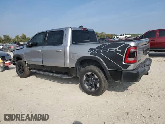 2020 Ram 1500 Rebel z VIN 1C6SRFLT4LN403520, wystawiony jako Copart lot #89847245 z przebiegiem 70 547 mil mil oraz Szkoda całkowita • Salvage title. Historia ofert i sprzedaży dostępna na DreamBid. Obrazek 2.