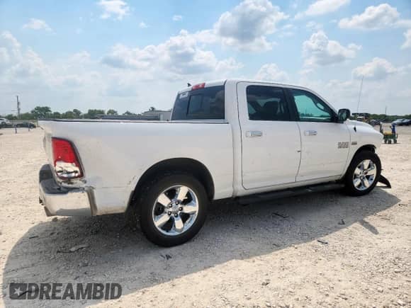 2017 Ram 1500 Lone Star z VIN 1C6RR6LT9HS855079, wystawiony jako Copart lot #80543935 z przebiegiem 55 118 mil mil oraz Szkoda całkowita • Salvage title. Historia ofert i sprzedaży dostępna na DreamBid. Obrazek 3.