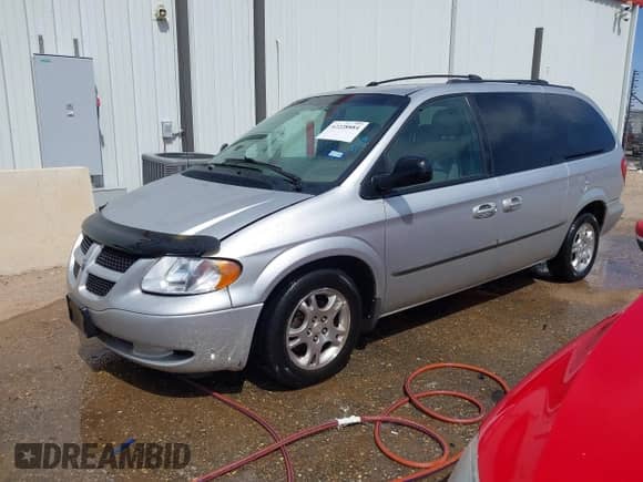 2002 Dodge Caravan EX z VIN 2B4GP74L32R631659, wystawiony jako IAAI lot #42228884 z przebiegiem 174 633 mil mil oraz . Historia ofert i sprzedaży dostępna na DreamBid. Obrazek 2.