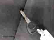 2011 Chevrolet Silverado 1500 LT z VIN 1GCRKSE32BZ402116, wystawiony jako IAAI lot #43266431 z przebiegiem 152 369 mil mil oraz . Historia ofert i sprzedaży dostępna na DreamBid. Obrazek 11.