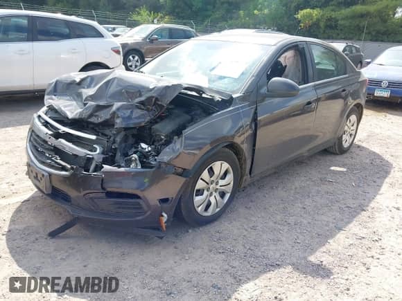 2015 Chevrolet Cruze LT с VIN 1G1PC5SBXF7120124, выставлен на аукционе IAAI как лот 43194753 с пробегом 145 234 миль миль и . История ставок и продаж доступна на DreamBid. Изображение 2.
