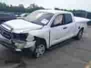 2012 Toyota Tundra z VIN 5TFRU5F17CX027958, wystawiony jako IAAI lot #42690061 z przebiegiem 228 438 mil mil oraz . Historia ofert i sprzedaży dostępna na DreamBid. Obrazek 17.