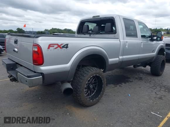 2013 Ford F-250 XL z VIN 1FT7W2BTXDEA46850, wystawiony jako IAAI lot #42983900 z przebiegiem 254 813 mil mil oraz . Historia ofert i sprzedaży dostępna na DreamBid. Obrazek 4.