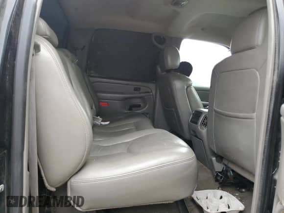 2004 Chevrolet Silverado 3500 SRW с VIN 1GCHK33254F235928, выставлен на аукционе Copart как лот 82113074 с пробегом Не указан миль и Списание • Salvage title. История ставок и продаж доступна на DreamBid. Изображение 10.