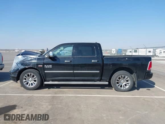 2014 Ram 1500 Longhorn z VIN 1C6RR7PT7ES268181, wystawiony jako IAAI lot #41887749 z przebiegiem 136 081 mil mil oraz . Historia ofert i sprzedaży dostępna na DreamBid. Obrazek 15.