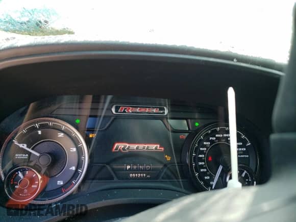 2022 Ram 1500 Rebel z VIN 1C6SRFLM7NN131895, wystawiony jako Copart lot #48122655 z przebiegiem 51 211 mil mil oraz Szkoda całkowita • Salvage title. Historia ofert i sprzedaży dostępna na DreamBid. Obrazek 9.