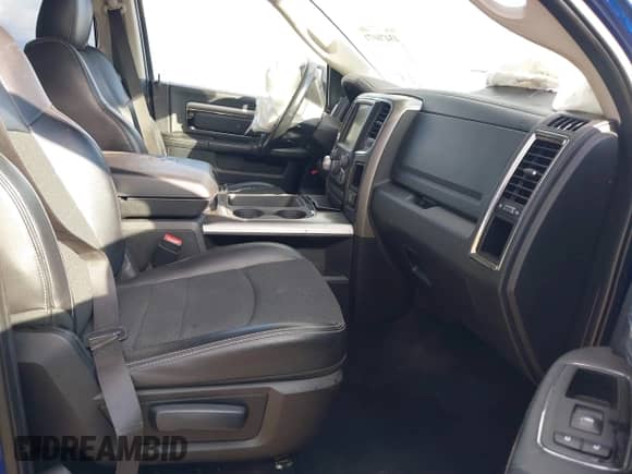 2015 Ram 1500 Sport с VIN 1C6RR7MT8FS767738, выставлен на аукционе IAAI как лот 43476071 с пробегом 159 901 миль миль и . История ставок и продаж доступна на DreamBid. Изображение 5.
