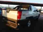 2004 Chevrolet Avalanche Z71 с VIN 3GNEK12T54G166925, выставлен на аукционе IAAI как лот 43074407 с пробегом 260 141 миль миль и . История ставок и продаж доступна на DreamBid. Изображение 4.