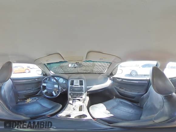 2009 Chrysler 300 Touring с VIN 2C3KA53V59H632158, выставлен на аукционе Copart как лот 65571265 с пробегом 256 000 миль миль и Списание • Salvage title. История ставок и продаж доступна на DreamBid. Изображение 14.