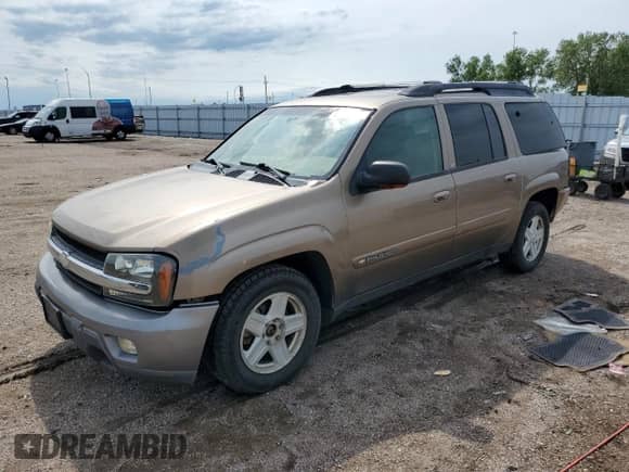 2002 Chevrolet TrailBlazer EXT LT with VIN 1GNET16S026111456, listed as a Copart auction lot 67599175 with 249,345 mi miles and Salvage title. Bid and sale history available at DreamBid. Image 1.