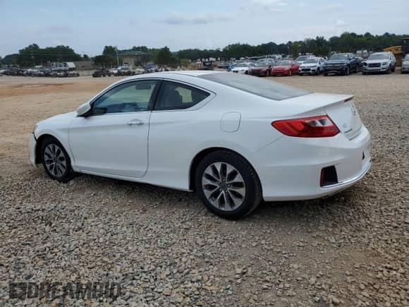 2015 Honda Accord LX-S с VIN 1HGCT1B33FA002119, выставлен на аукционе Copart как лот 67307745 с пробегом 172 192 миль миль и Списание • Salvage title. История ставок и продаж доступна на DreamBid. Изображение 2.